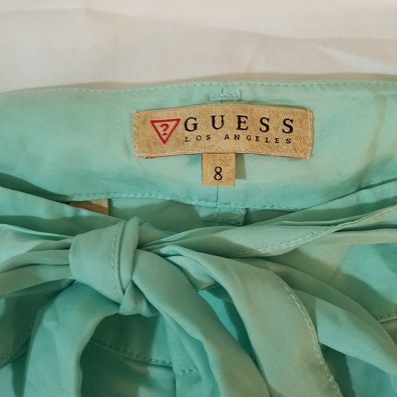GUESS Capris Sea Green.  Size 8 - Picture 6 of 8